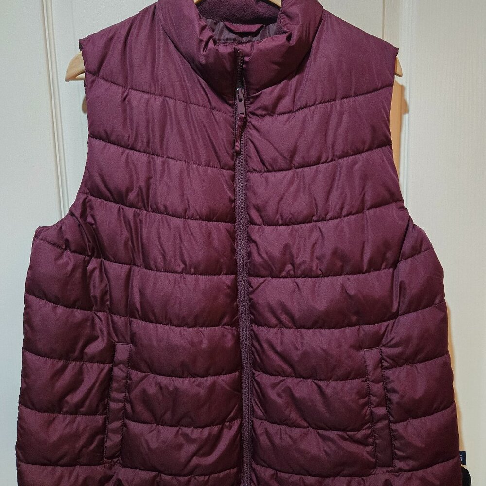 GAP Cold Control Burgundy Puffer Vest - Size XL - EUC